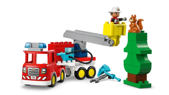 10473 Fire Truck with Hose and Firefighter