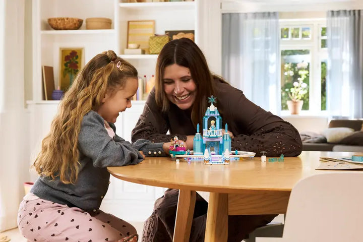 43281 Elsa's Ice Castle & Snow Ride Adventure