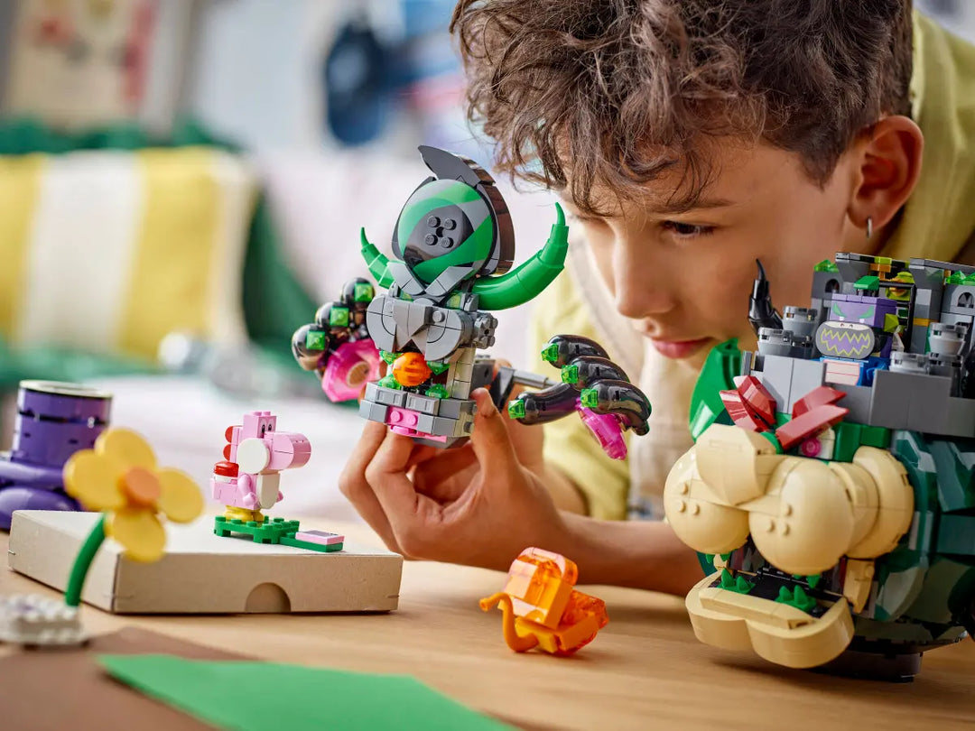 72042 Prince Florian And Castle Bowser
