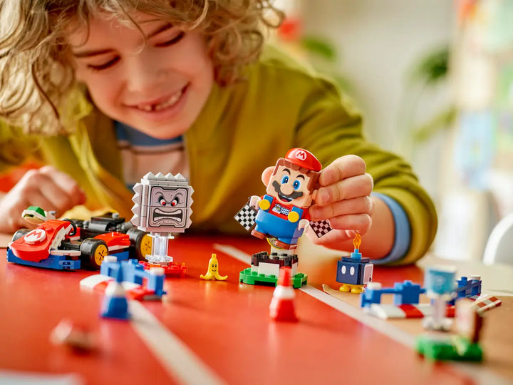 72043 Mario Kart™ – Interactive LEGO® Mario™ & Standard Kart