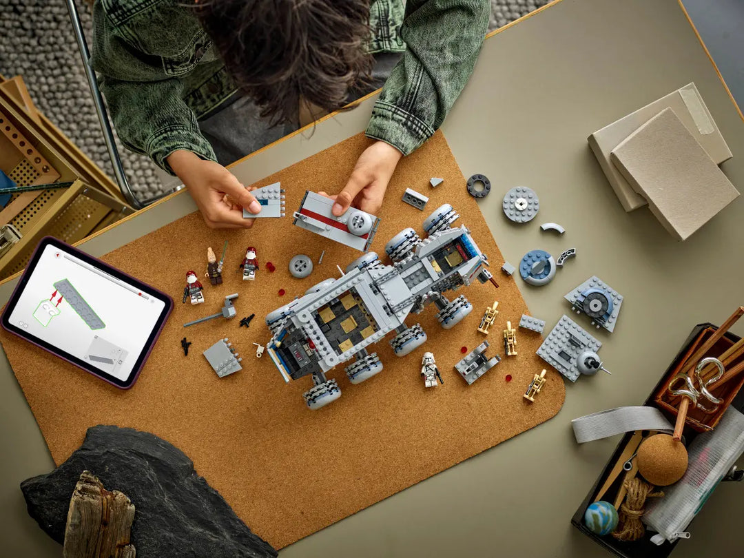 75413 Box 75413 Republic Juggernaut – Box Of Bricks