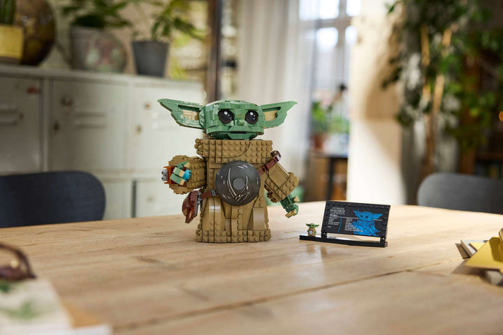 75446 Grogu™ (Mandalorian Apprentice)