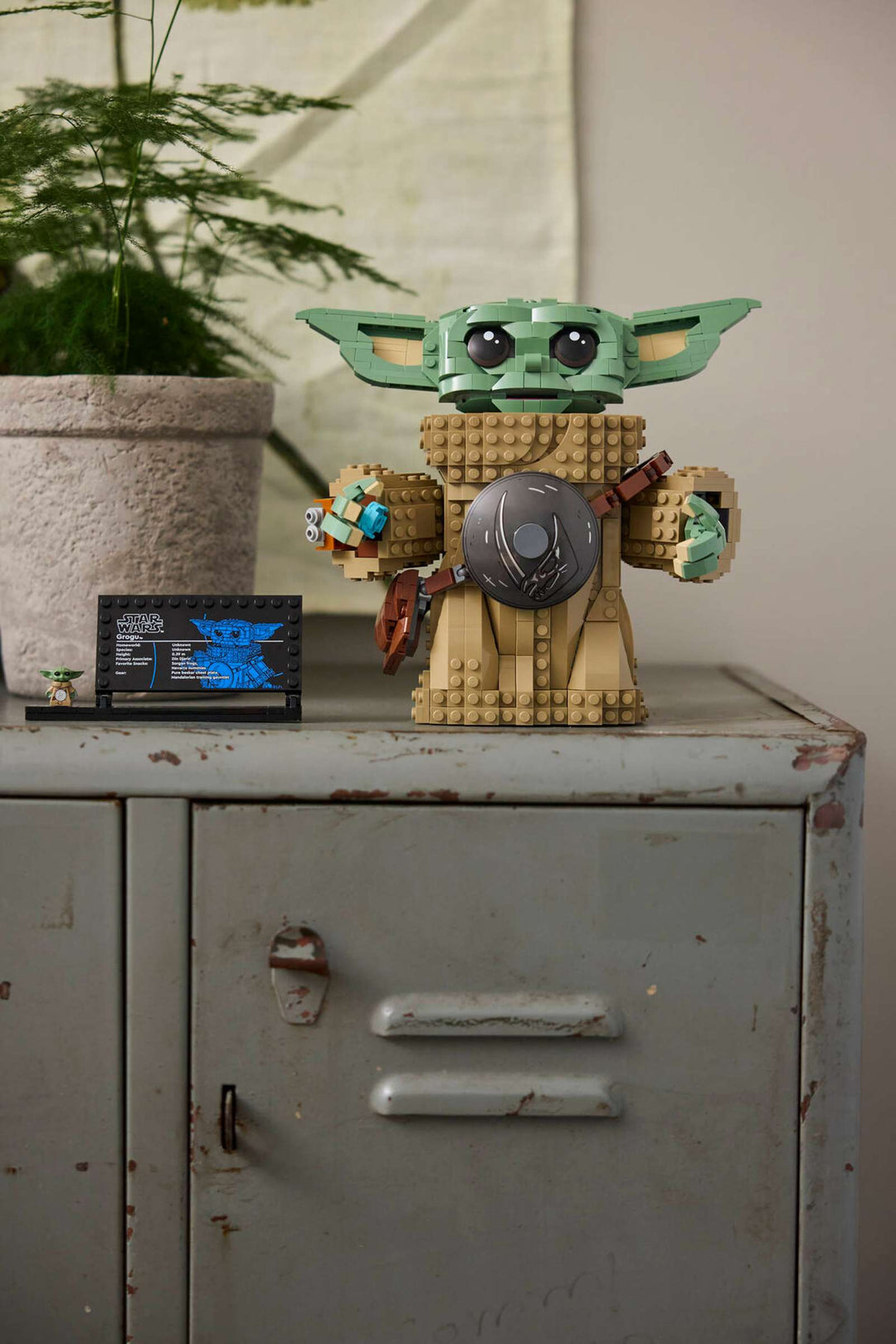 75446 Grogu™ (Mandalorian Apprentice)