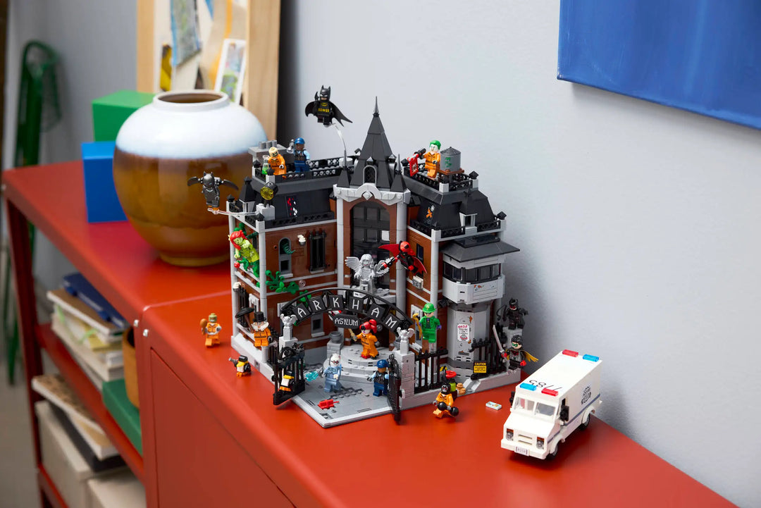 76300 Arkham Asylum™