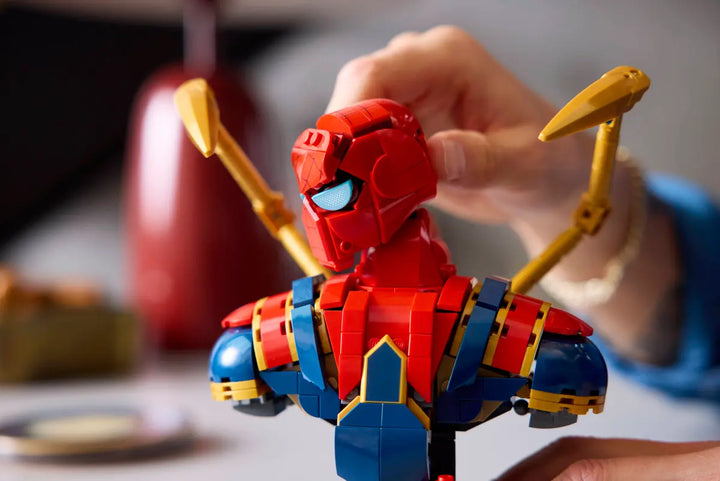76326 Iron Spider Man Bust
