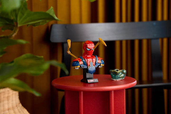 76326 Iron Spider Man Bust