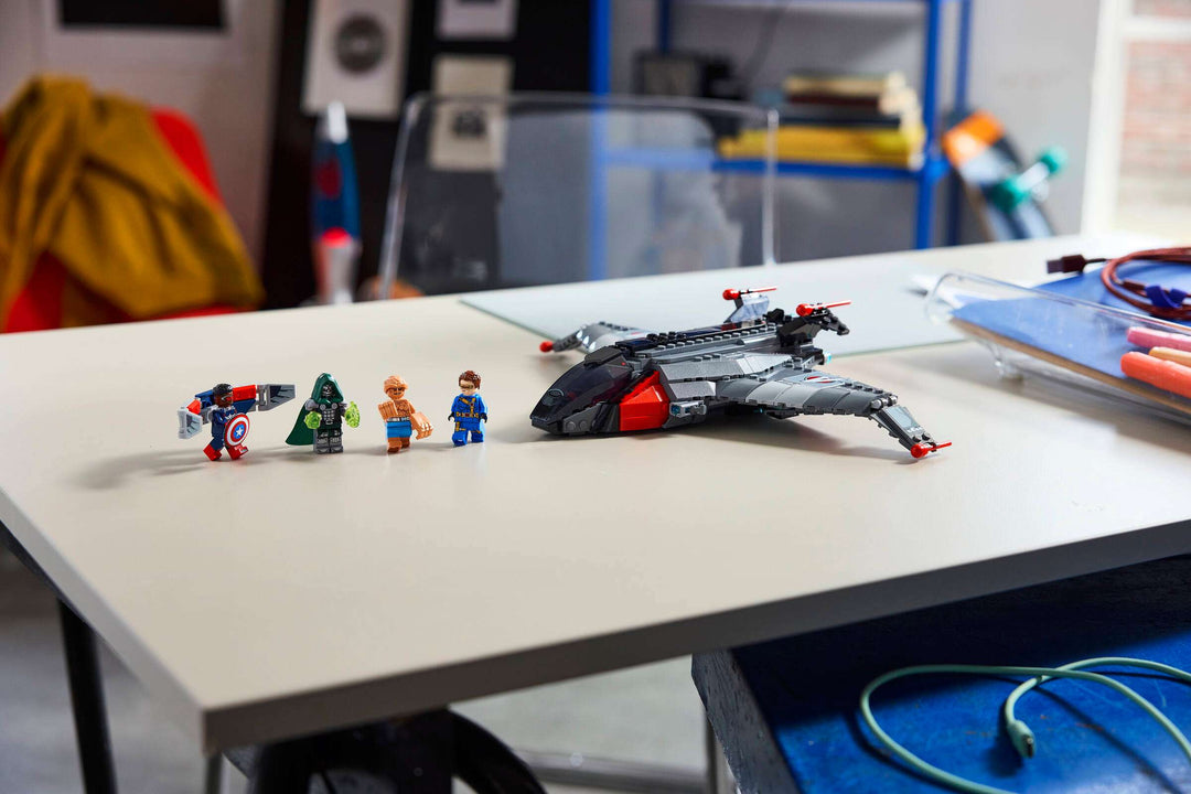 76347 Avengers: Doomsday Quinjet