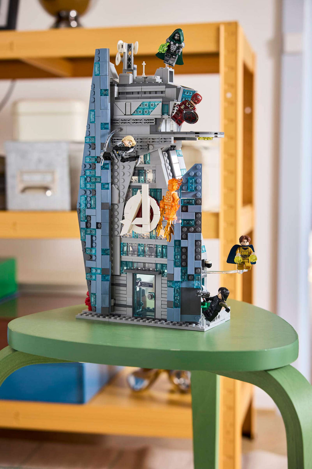 76352 Avengers: Doomsday New Avengers Tower