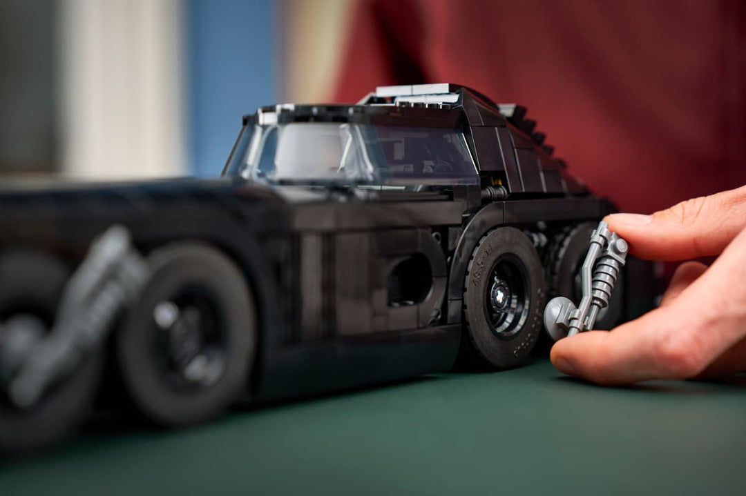 76355 Batman Returns™ Batmobile™