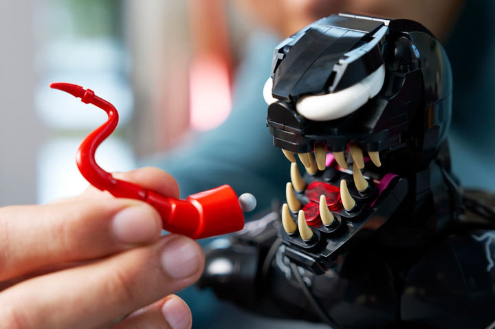 76356 Venom Bust