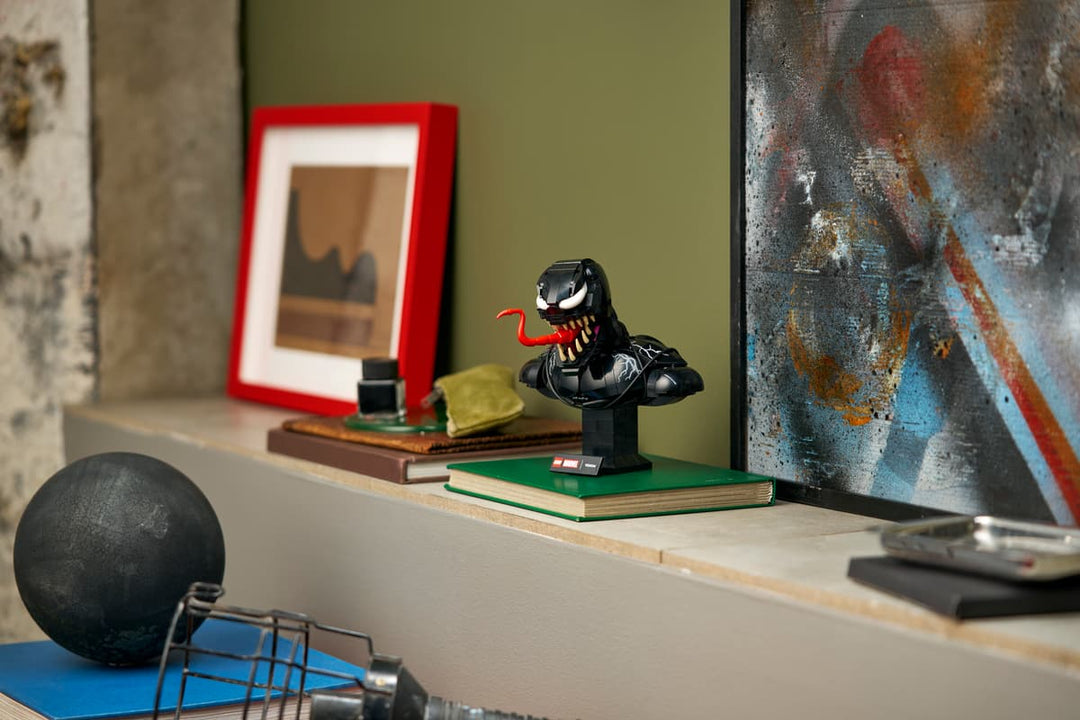 76356 Venom Bust