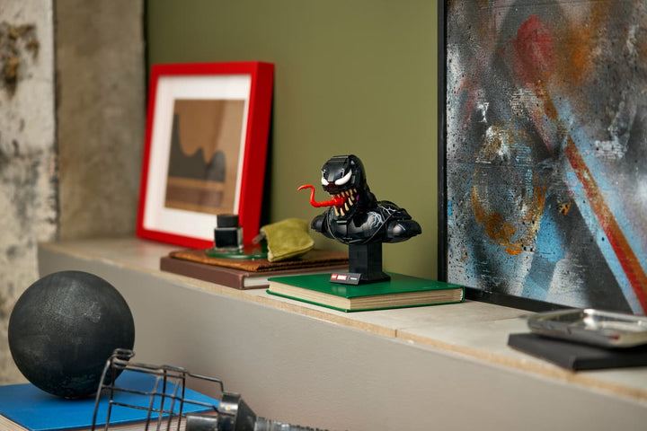 76356 Venom Bust
