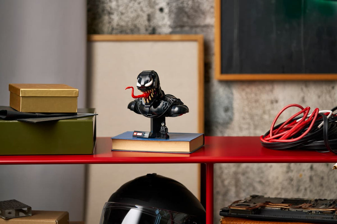 76356 Venom Bust