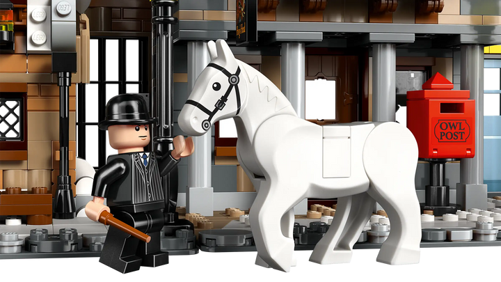 76457 Hogsmeade™ Village – Collectors' Edition
