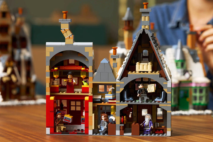 76457 Hogsmeade™ Village – Collectors' Edition