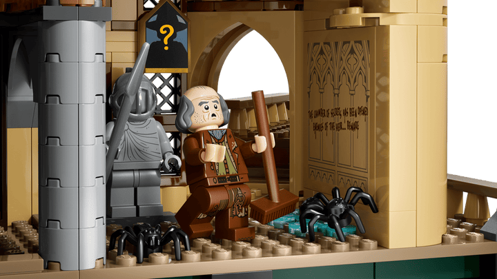 76473 Hogwarts™ Castle: East Wing