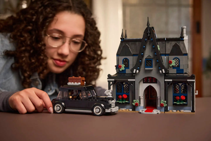 76786 Morticia’s Cottage