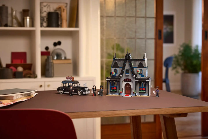 76786 Morticia’s Cottage