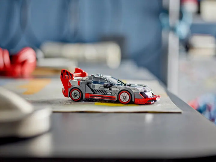 76921 Audi S1 e-tron quattro Race Car