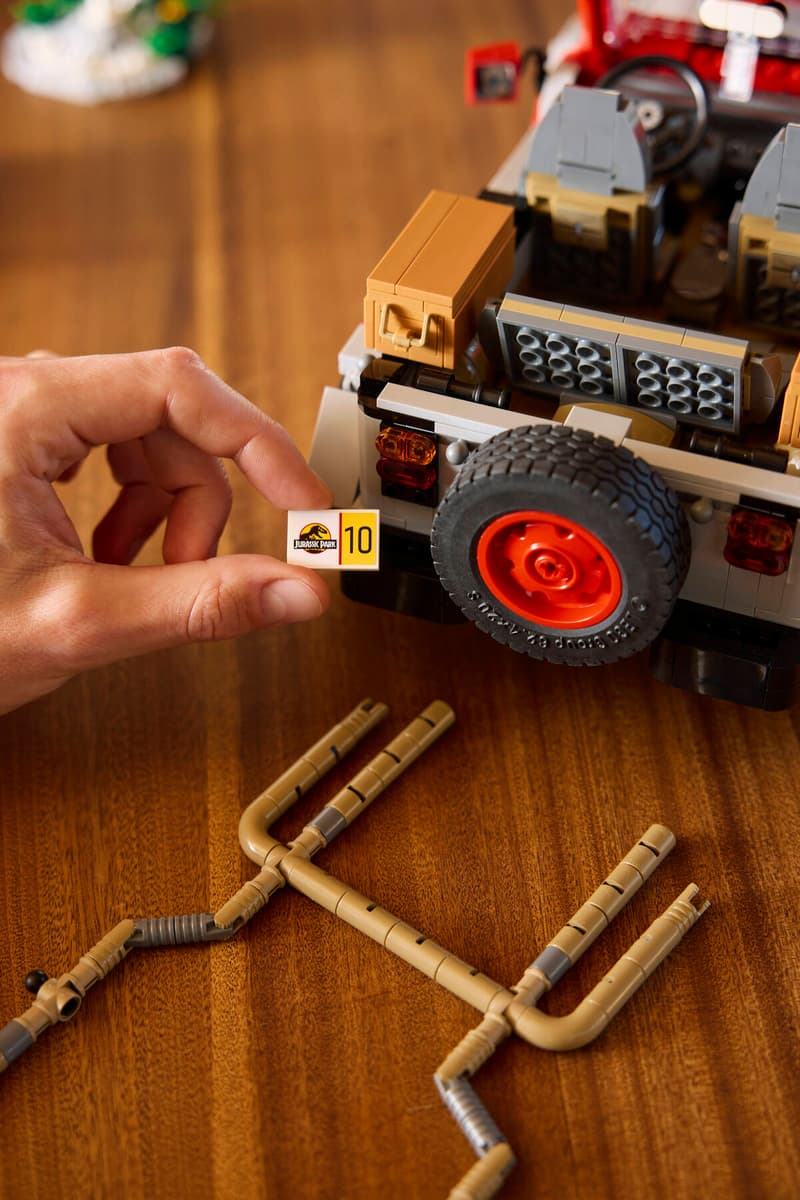 77984 Jurassic Park Jeep® Wrangler