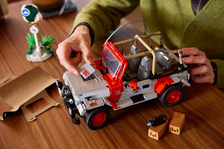 77984 Jurassic Park Jeep® Wrangler