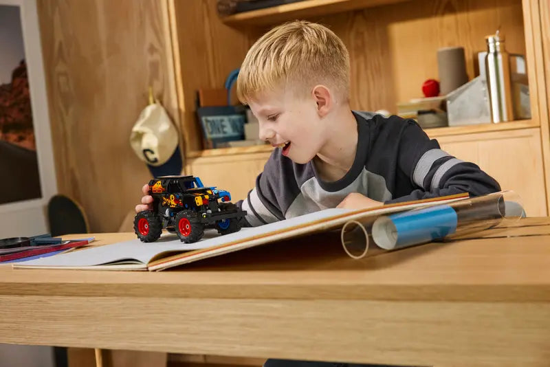 42219 Monster Jam™ Grave Digger™ Fire and Ice