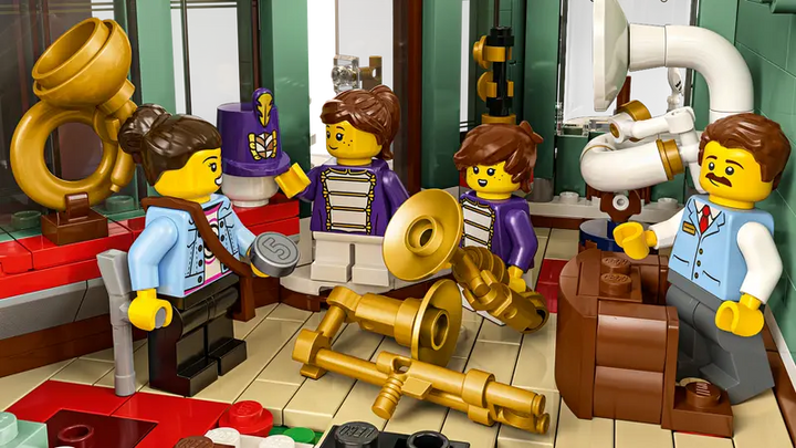 11371 Shopping Street