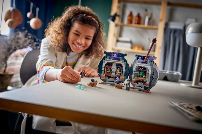 76464 Cauldron: Secret Potions Classroom