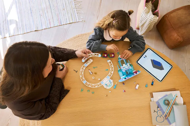 43281 Elsa's Ice Castle & Snow Ride Adventure