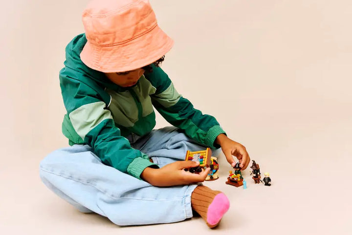 76460 Hogwarts™ Castle: Sorting Hat™ Ceremony