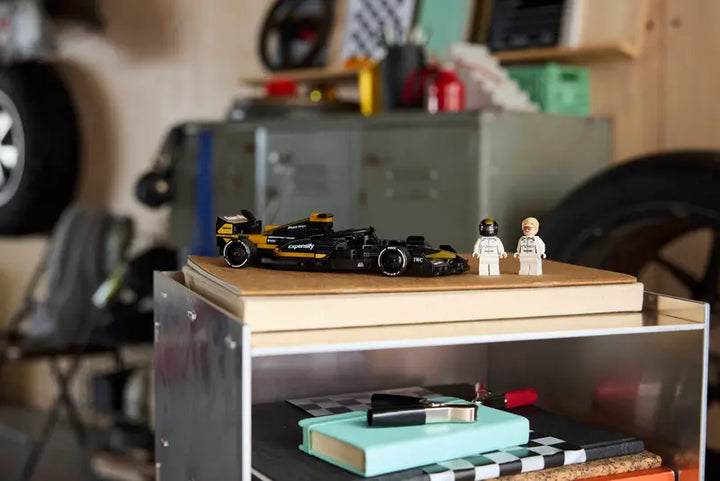 77252 APXGP Team Race Car from F1® The Movie