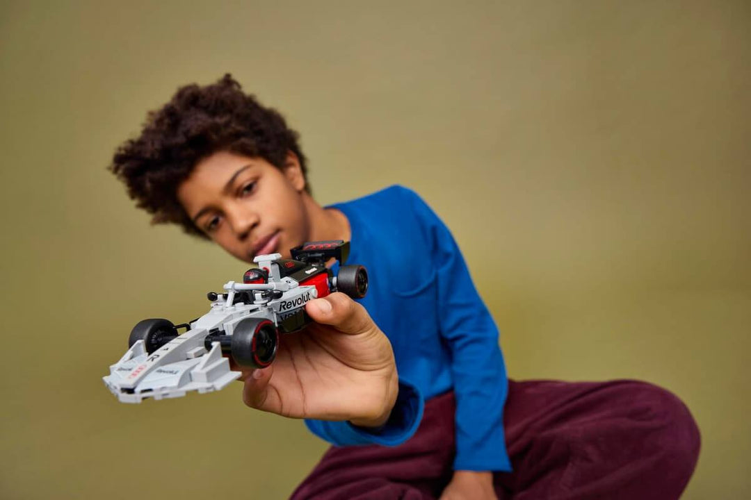 77259 Audi Revolut F1® Team R26 Race Car