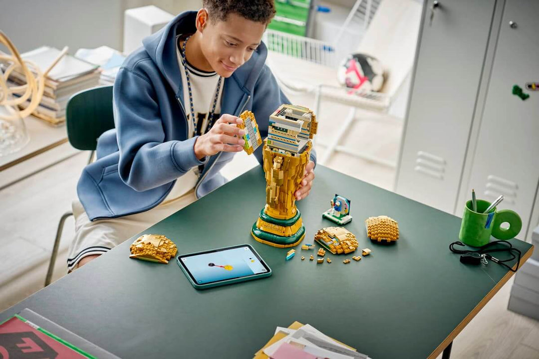 43020 FIFA World Cup™ Official Trophy