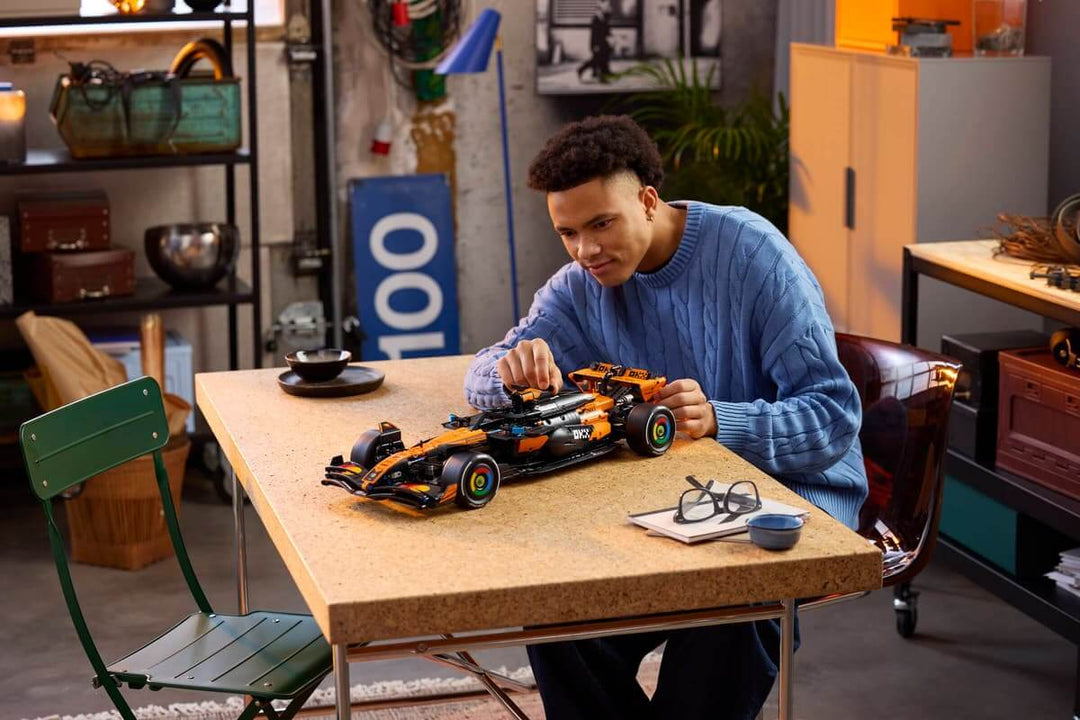 42228 McLaren MCL39 F1® Car