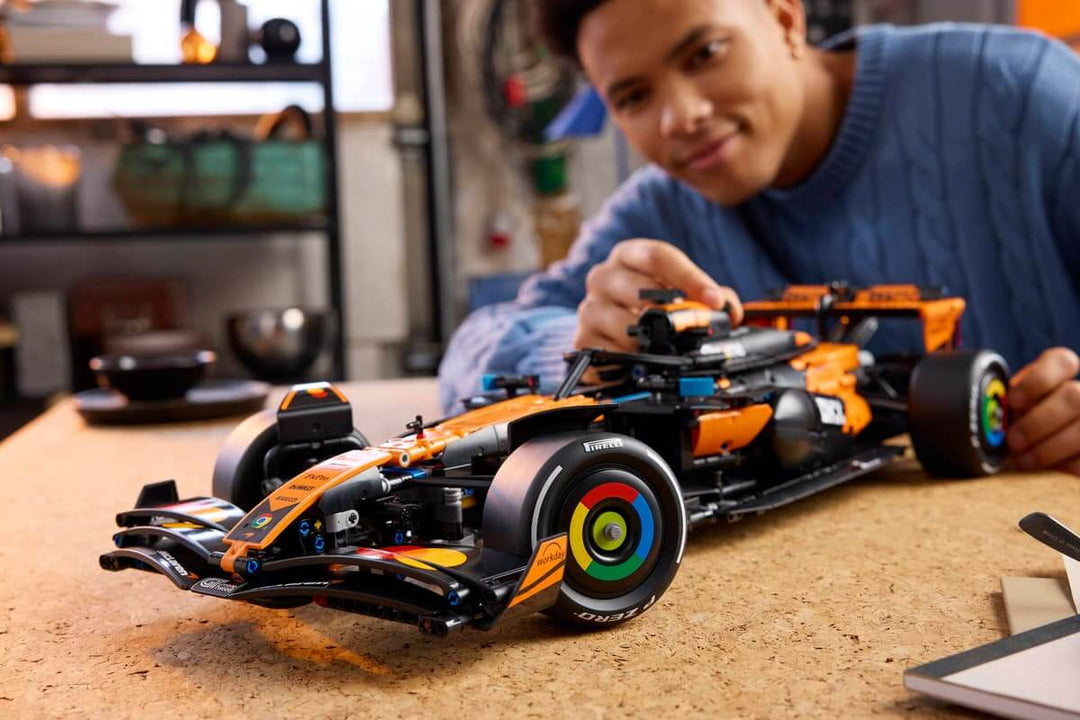 42228 McLaren MCL39 F1® Car