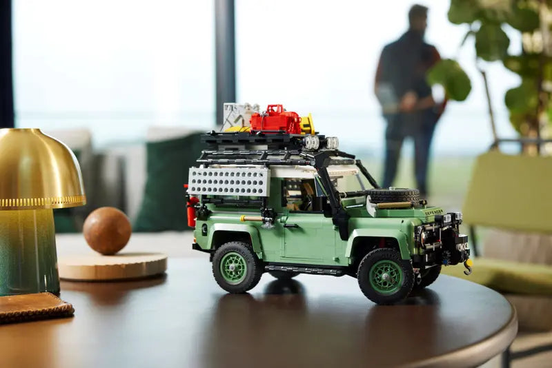 10317 Land Rover Classic Defender 90 Box Of Bricks