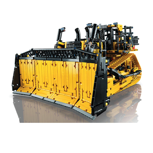 42131 App-Controlled Cat® D11 Bulldozer