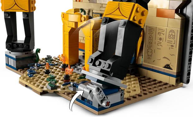 77013 Escape from the Lost Tomb