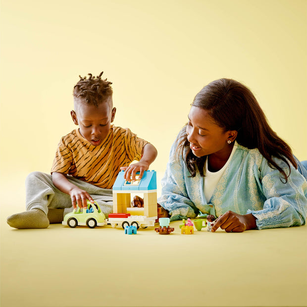 10986 Family House on Wheels