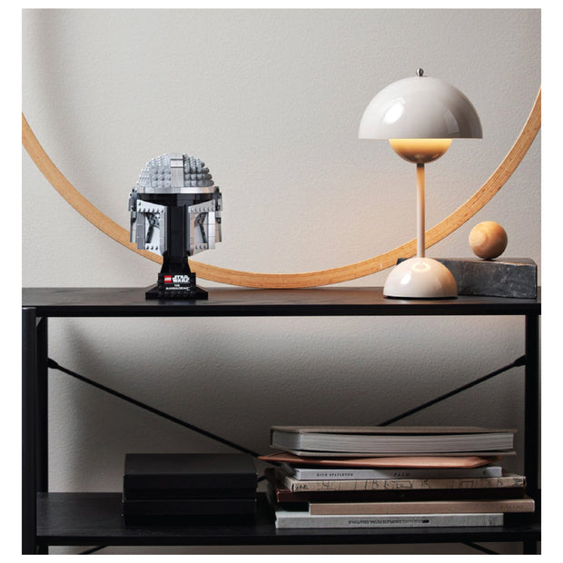 75328 The Mandalorian™ Helmet