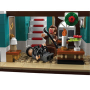 21330 Home Alone