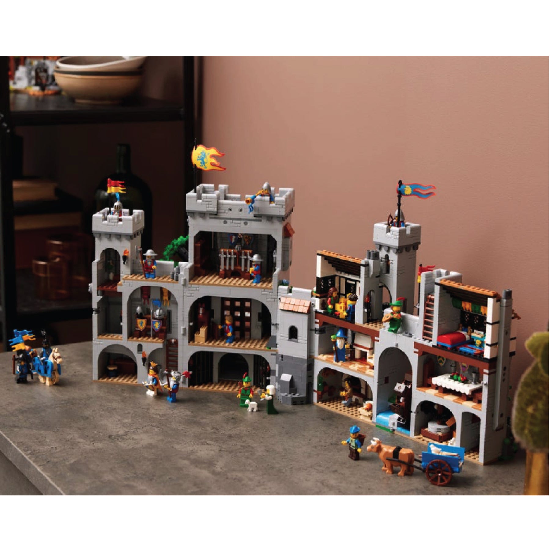 10305 Lion Knights' Castle – Box Of Bricks
